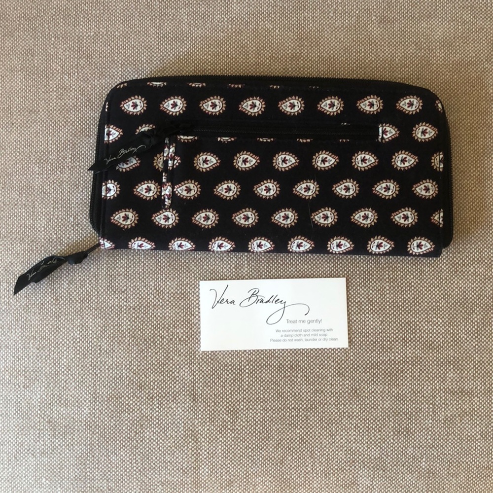 New Vera Bradley Wallet